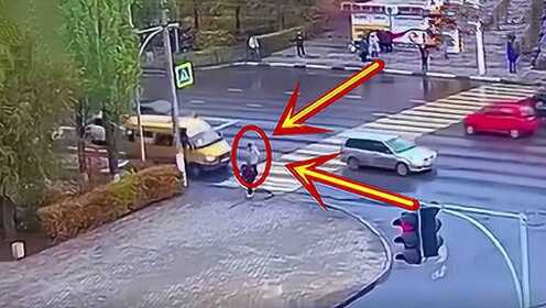 老人带六岁孙子过马路被碾压老人带六岁孙子过马路遭遇车祸，如何避免类似悲剧再次发生？