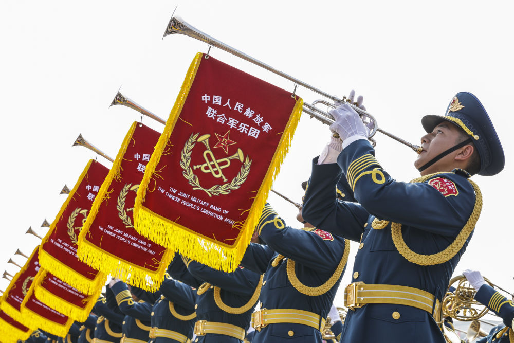新华社出阅兵图新华社发布阅兵美图，展现国家力量与荣耀